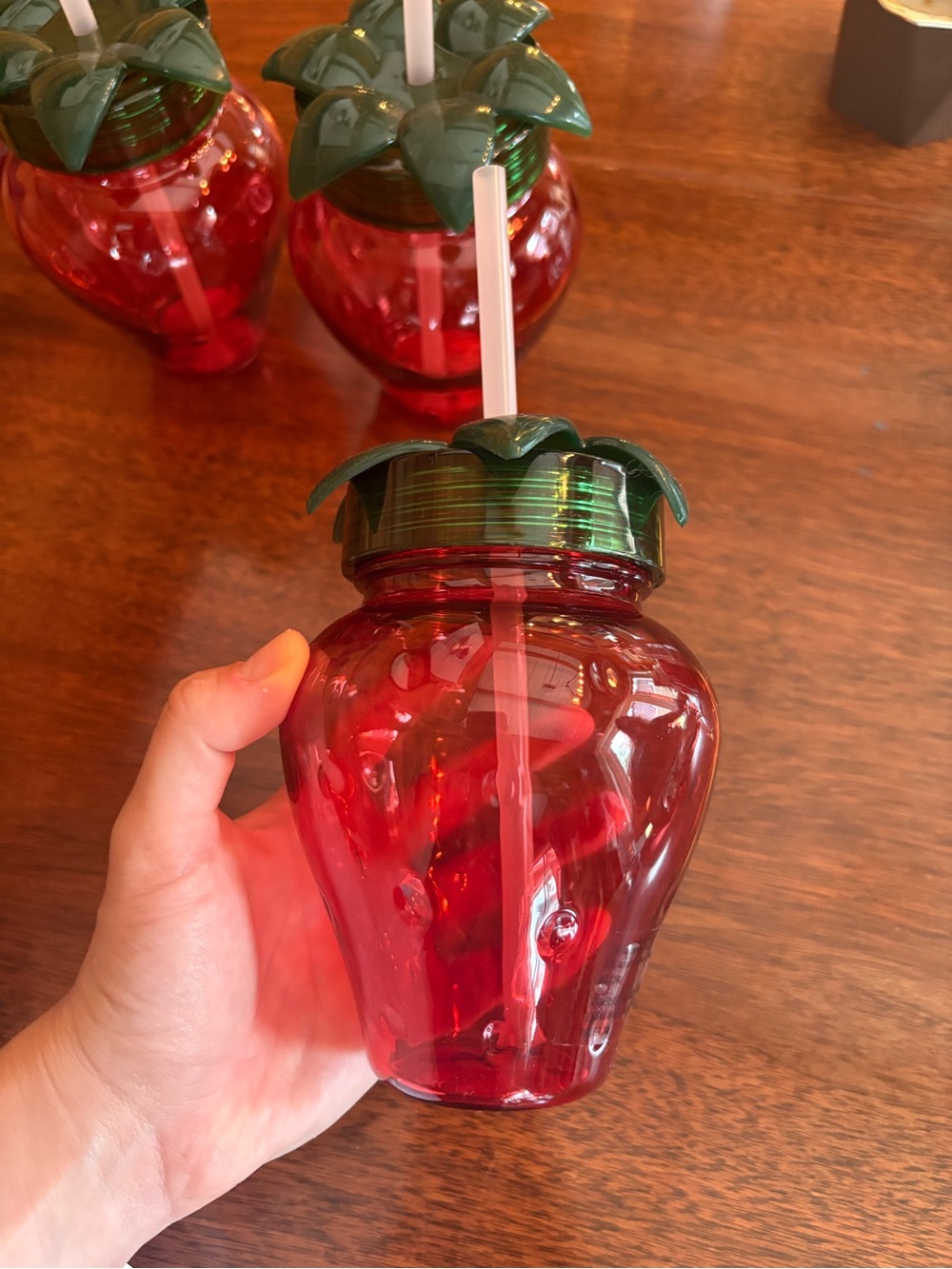 NWT Strawberry Tumbler Cup Set of 3 Reusable Cups with Straws